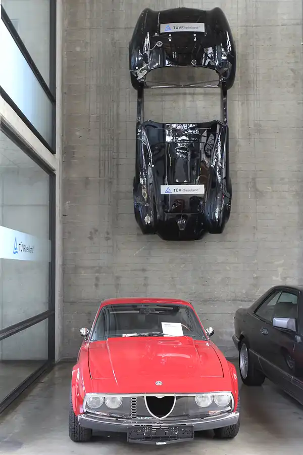 010 | 2015 | Düsseldorf | Classic Remise | © carsten riede fotografie