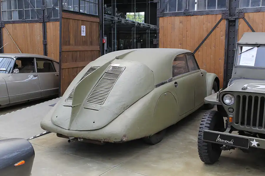 058 | 2015 | Düsseldorf | Classic Remise | © carsten riede fotografie