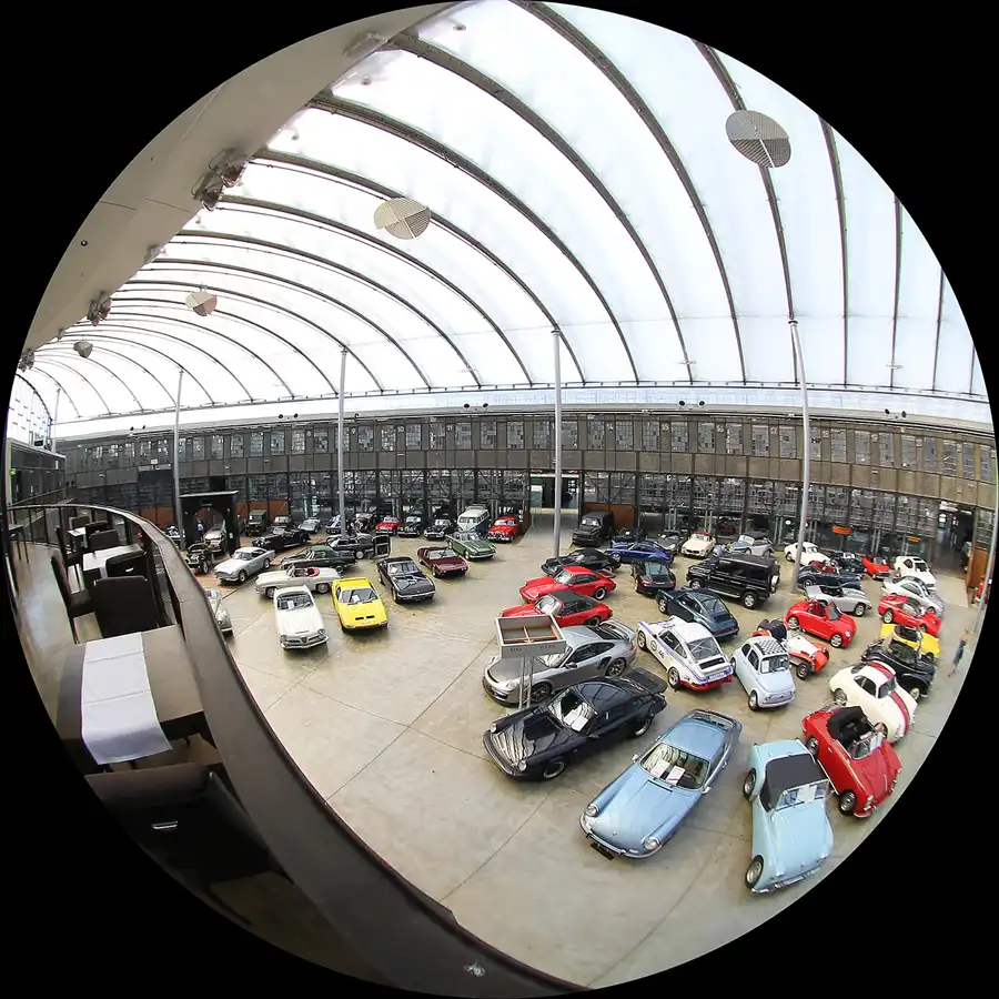 070 | 2015 | Düsseldorf | Classic Remise | © carsten riede fotografie