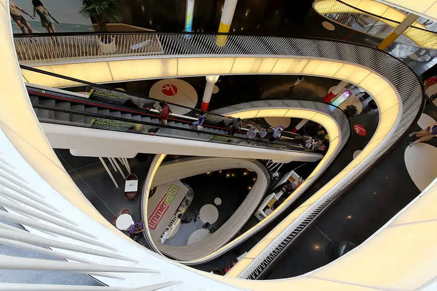 075 | 2015 | Frankfurt am Main | MyZeil | © carsten riede fotografie