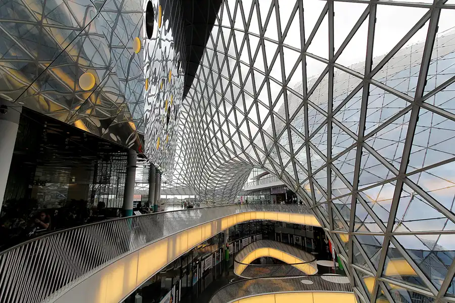 076 | 2015 | Frankfurt am Main | MyZeil | © carsten riede fotografie