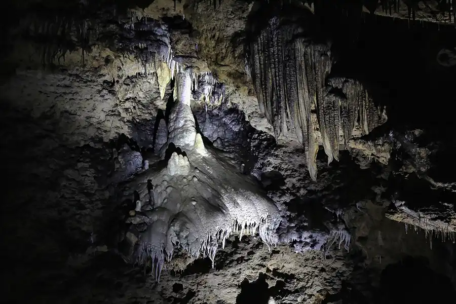 004 | 2015 | Ahorntal | Sophienhöhle – Sophie At Night | © carsten riede fotografie