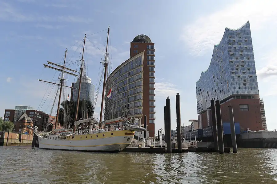 059 | 2015 | Hamburg | HafenCity – Elbphilharmonie | © carsten riede fotografie