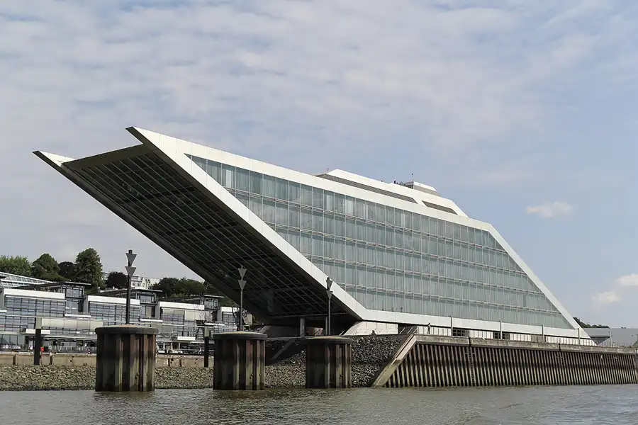 077 | 2015 | Hamburg | Dockland | © carsten riede fotografie