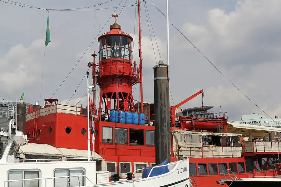 096 | 2015 | Hamburg | Das Feuerschiff | © carsten riede fotografie