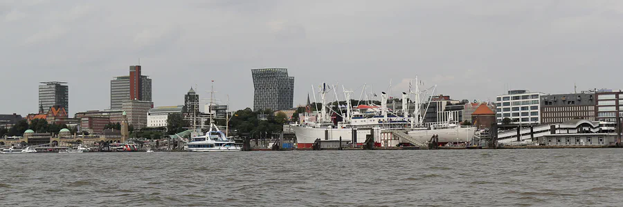 071 | 2015 | Hamburg | Elbpromenade | © carsten riede fotografie