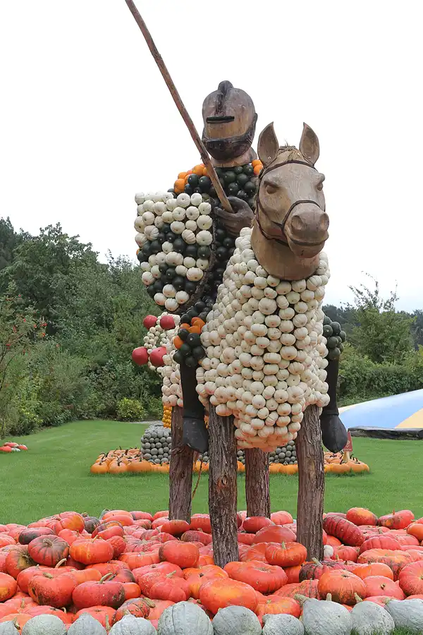 004 | 2015 | Beelitz GT Klaistow | Kürbisausstellung – 1. Ritter = 3025 Kürbisse | © carsten riede fotografie