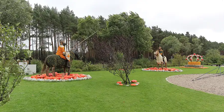 032 | 2015 | Beelitz GT Klaistow | Kürbisausstellung – Tjosten = 5625 Kürbisse | © carsten riede fotografie