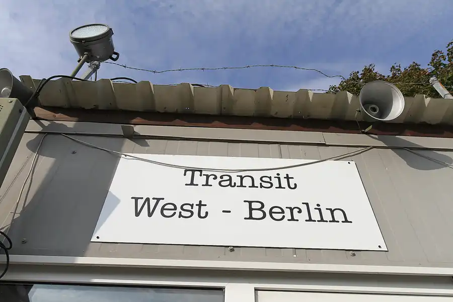 010 | 2015 | Oschersleben | Ostalgie-Kantine im Klubhaus der Werktätigen + Fahrzeugmuseum | © carsten riede fotografie