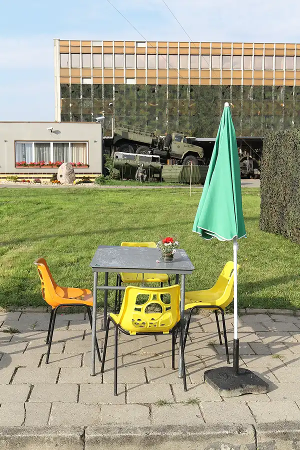 018 | 2015 | Oschersleben | Ostalgie-Kantine im Klubhaus der Werktätigen + Fahrzeugmuseum | © carsten riede fotografie