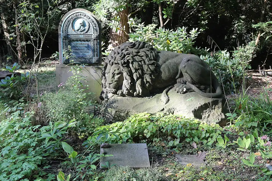 034 | 2015 | Hamburg | Parkfriedhof Ohlsdorf | © carsten riede fotografie