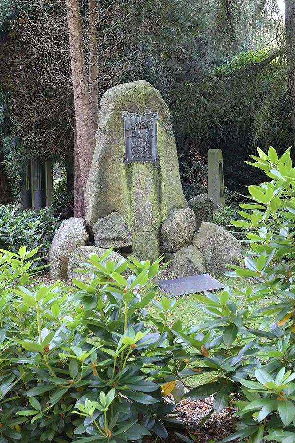 046 | 2015 | Hamburg | Parkfriedhof Ohlsdorf | © carsten riede fotografie