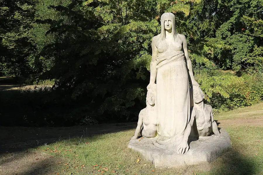055 | 2015 | Hamburg | Parkfriedhof Ohlsdorf | © carsten riede fotografie