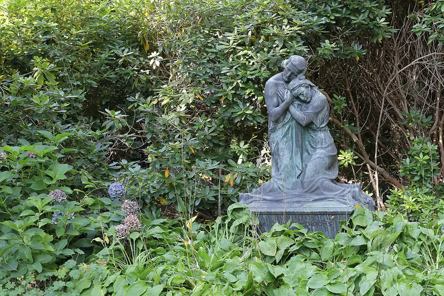 082 | 2015 | Hamburg | Parkfriedhof Ohlsdorf | © carsten riede fotografie