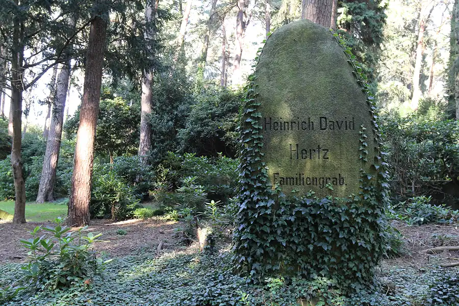 087 | 2015 | Hamburg | Parkfriedhof Ohlsdorf | © carsten riede fotografie