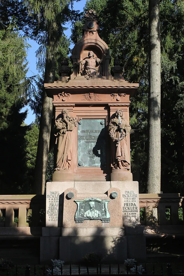 014 | 2015 | Hamburg | Parkfriedhof Ohlsdorf | © carsten riede fotografie
