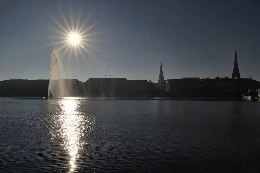 026 | 2015 | Hamburg | Binnenalster – Alsterfontäne | © carsten riede fotografie