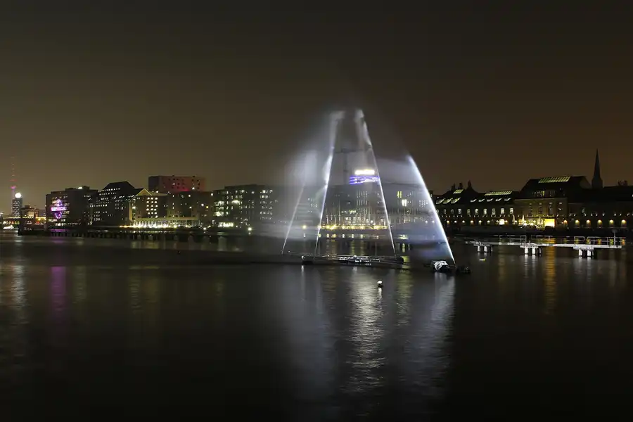 011 | 2015 | Berlin | Osthafen – Das Geisterschiff | © carsten riede fotografie