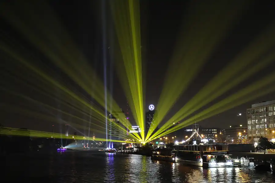 029 | 2015 | Berlin | Blick von der Oberbaumbrücke | © carsten riede fotografie