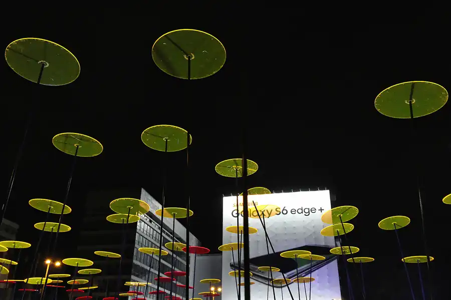 045 | 2015 | Berlin | Ernst-Reuter-Platz | © carsten riede fotografie