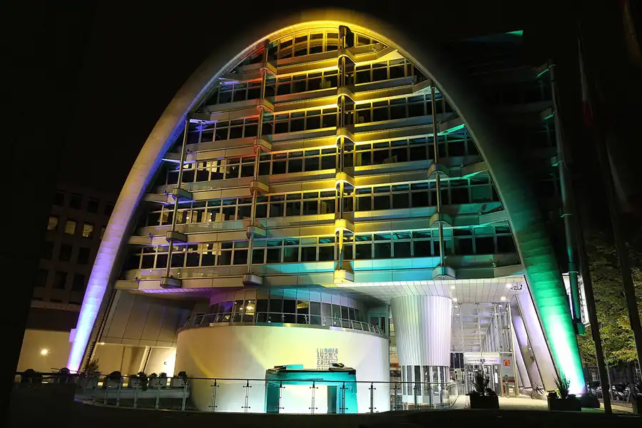 062 | 2015 | Berlin | Ludwig-Erhard-Haus – IHK Berlin | © carsten riede fotografie