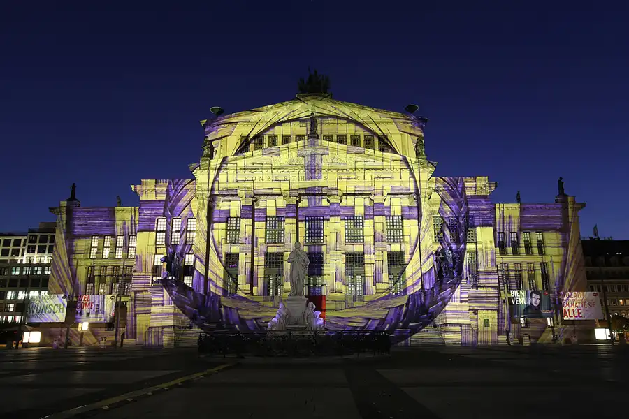 135 | 2015 | Berlin | Gendarmenmarkt – Konzerthaus Berlin | © carsten riede fotografie