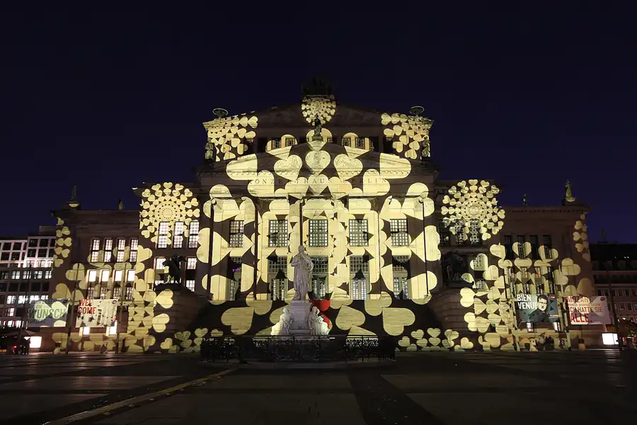 138 | 2015 | Berlin | Gendarmenmarkt – Konzerthaus Berlin | © carsten riede fotografie