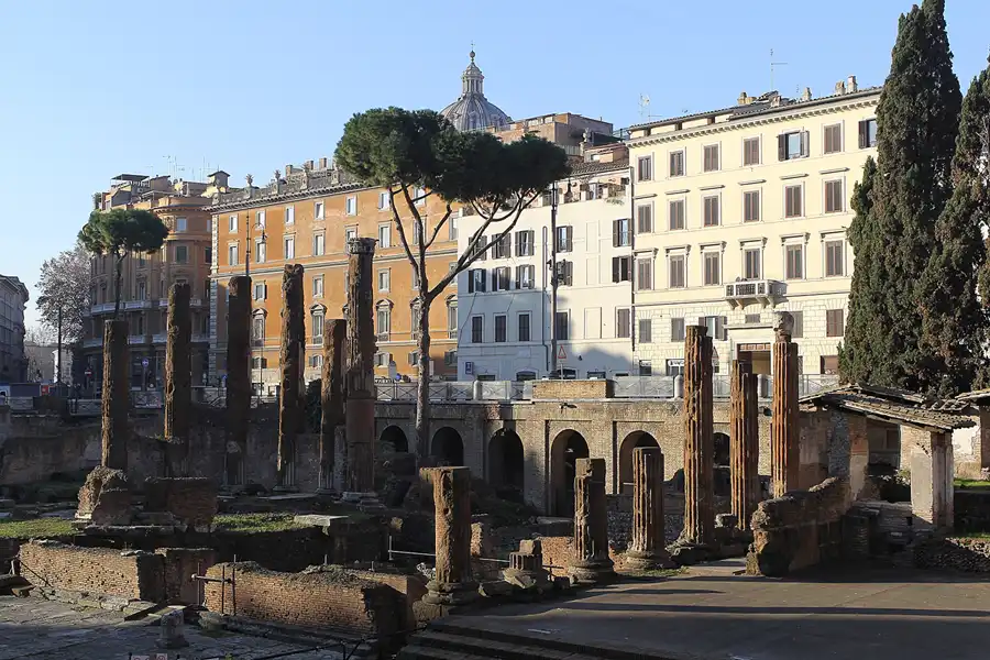 003 | 2015 | Roma | Area Sacra | © carsten riede fotografie