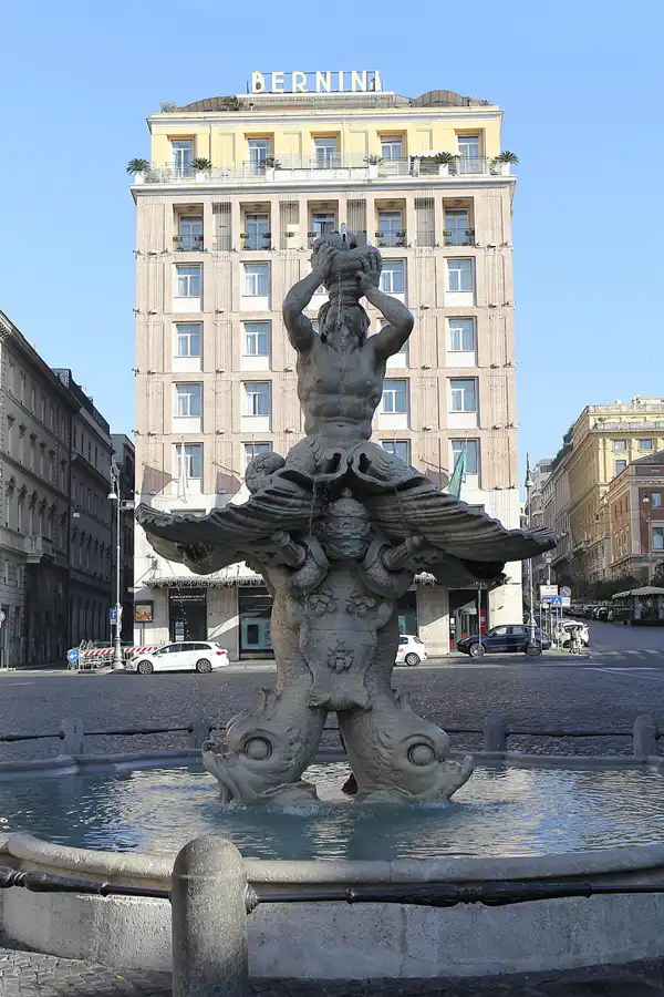 100 | 2015 | Roma | Piazza Barberini | © carsten riede fotografie