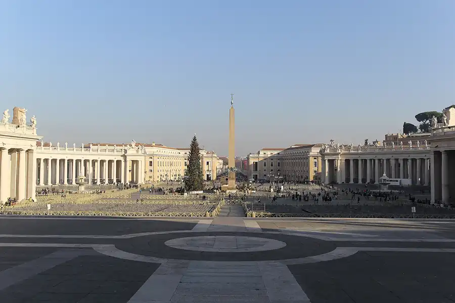 127 | 2015 | Città del Vaticano | Piazza San Pietro | © carsten riede fotografie