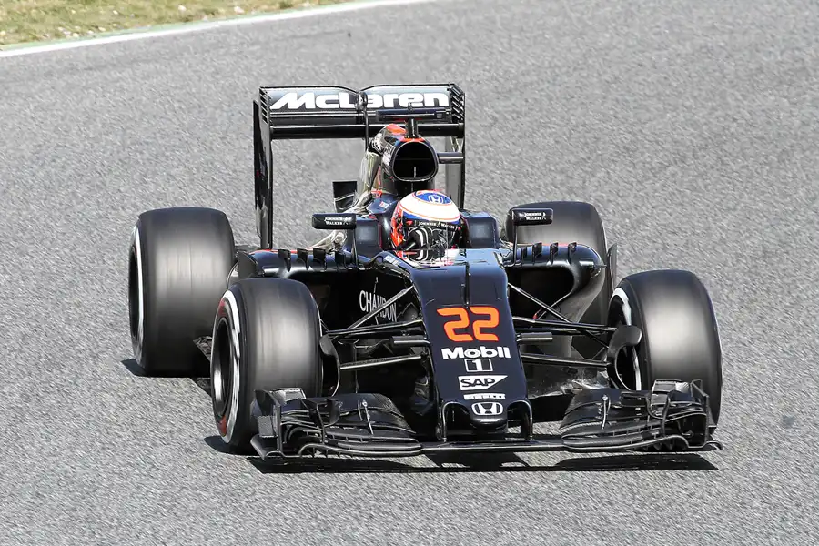 156 | 2016 | Barcelona | McLaren-Honda MP4-31 | Jenson Button | © carsten riede fotografie