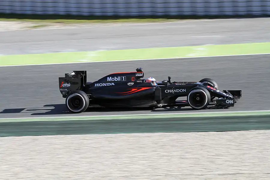 158 | 2016 | Barcelona | McLaren-Honda MP4-31 | Jenson Button | © carsten riede fotografie