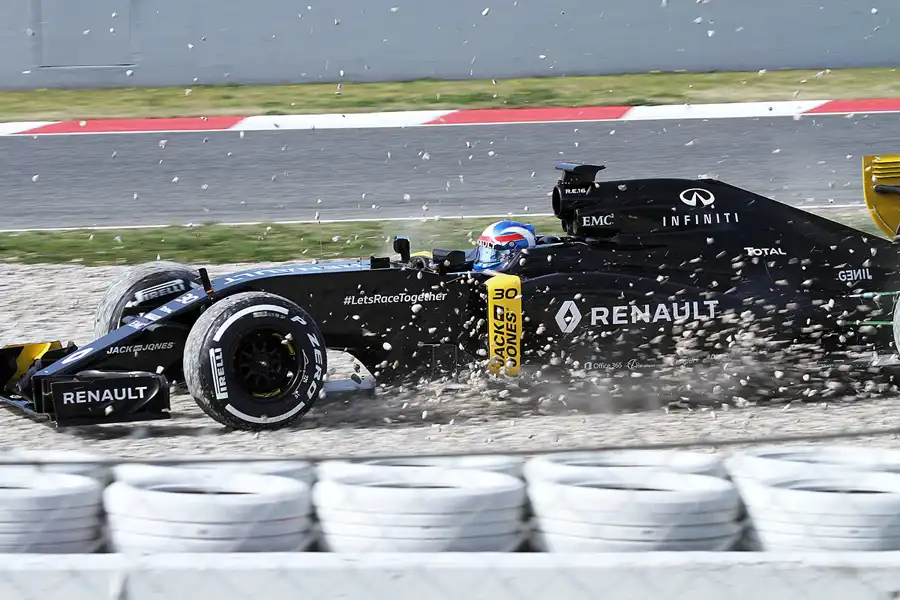 251 | 2016 | Barcelona | Renault R.S.16 | Jolyon Palmer | © carsten riede fotografie