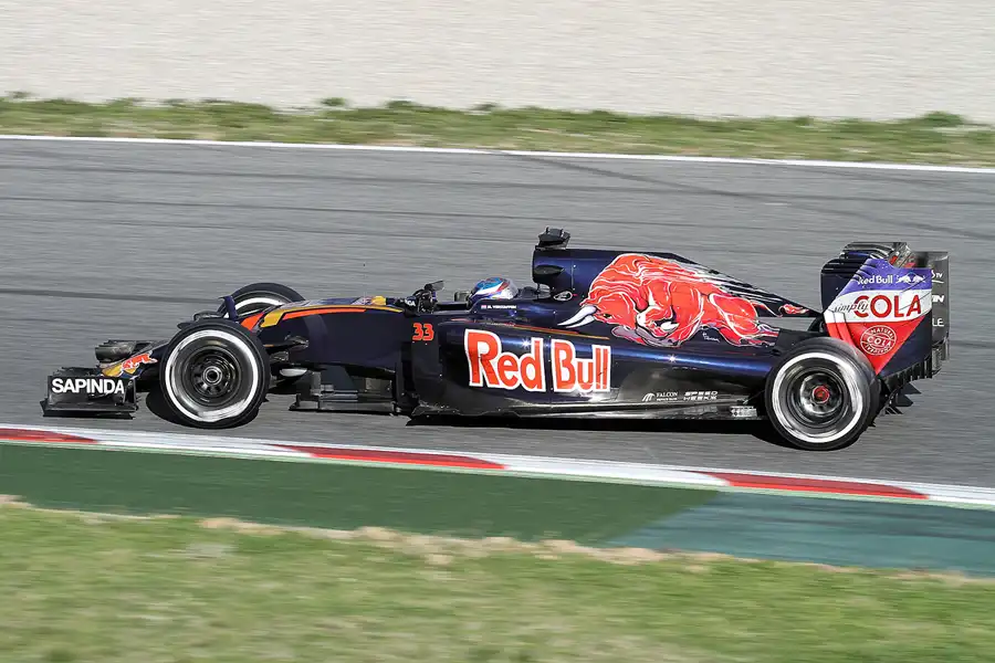 328 | 2016 | Barcelona | Toro Rosso-Ferrari STR11 | Max Verstappen | © carsten riede fotografie
