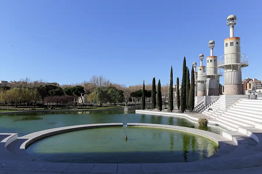 007 | 2016 | Barcelona | Parc De L`Espanya Industrial | © carsten riede fotografie