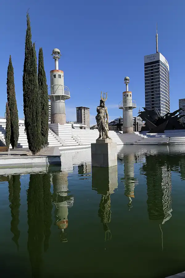 011 | 2016 | Barcelona | Parc De L`Espanya Industrial | © carsten riede fotografie