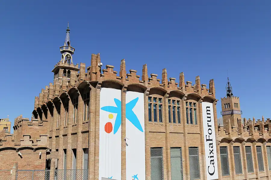 057 | 2016 | Barcelona | Avinguda De Francesc Ferrer I Guardia | © carsten riede fotografie
