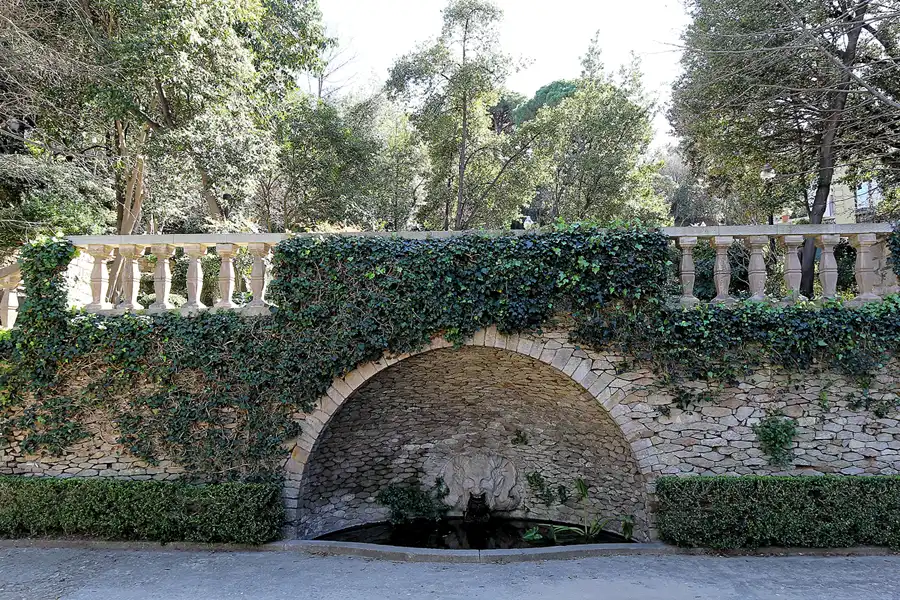 089 | 2016 | Barcelona | Passeig De Santa Madrona | © carsten riede fotografie