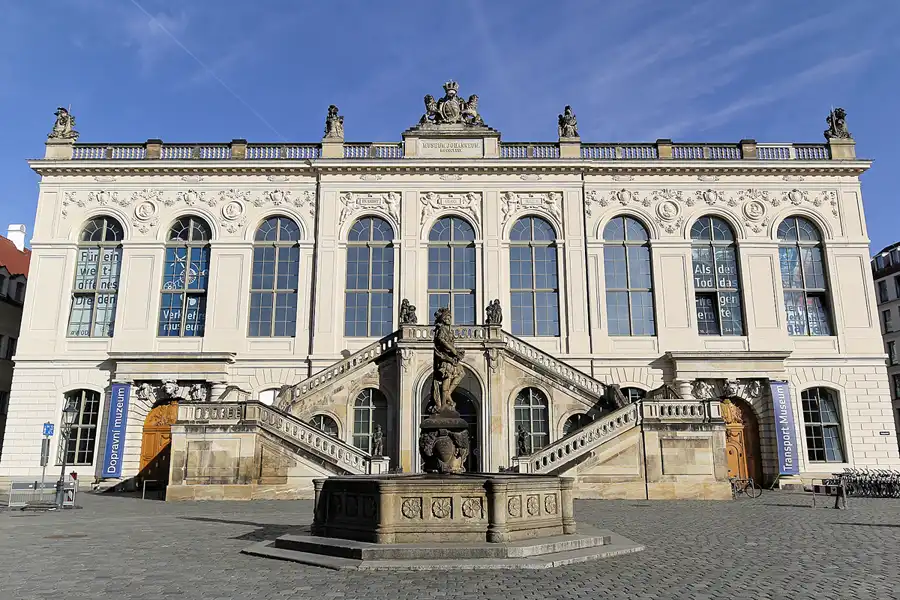 001 | 2016 | Dresden | Verkehrsmuseum | © carsten riede fotografie