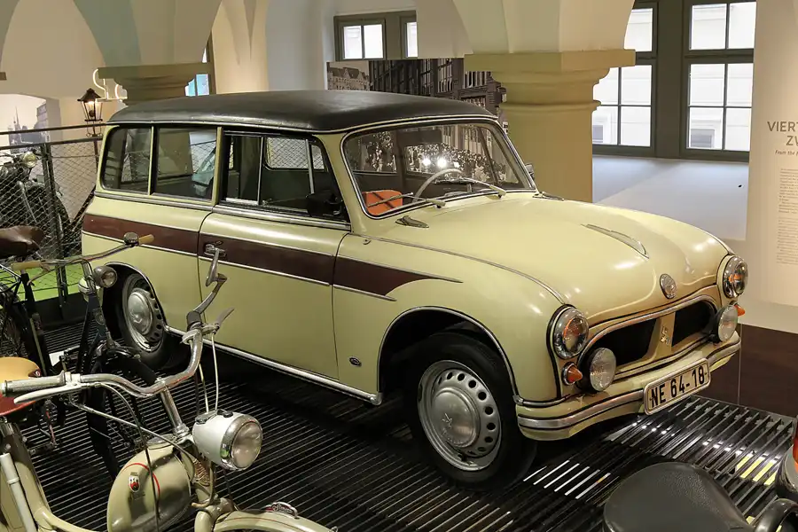 023 | 2016 | Dresden | Verkehrsmuseum | © carsten riede fotografie