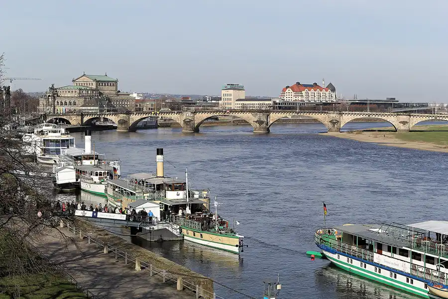 008 | 2016 | Dresden | Augustusbrücke | © carsten riede fotografie