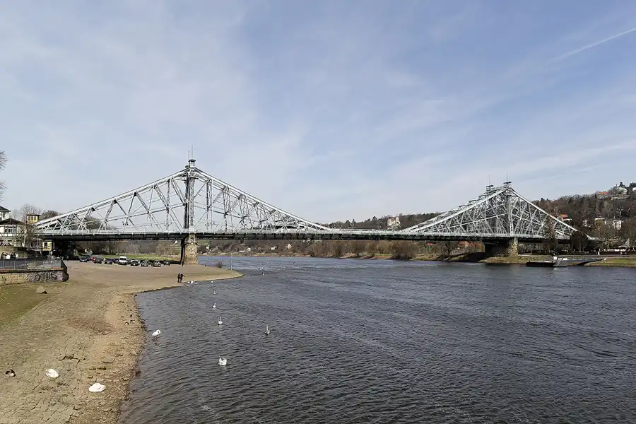 010 | 2016 | Dresden | Blaues Wunder | © carsten riede fotografie