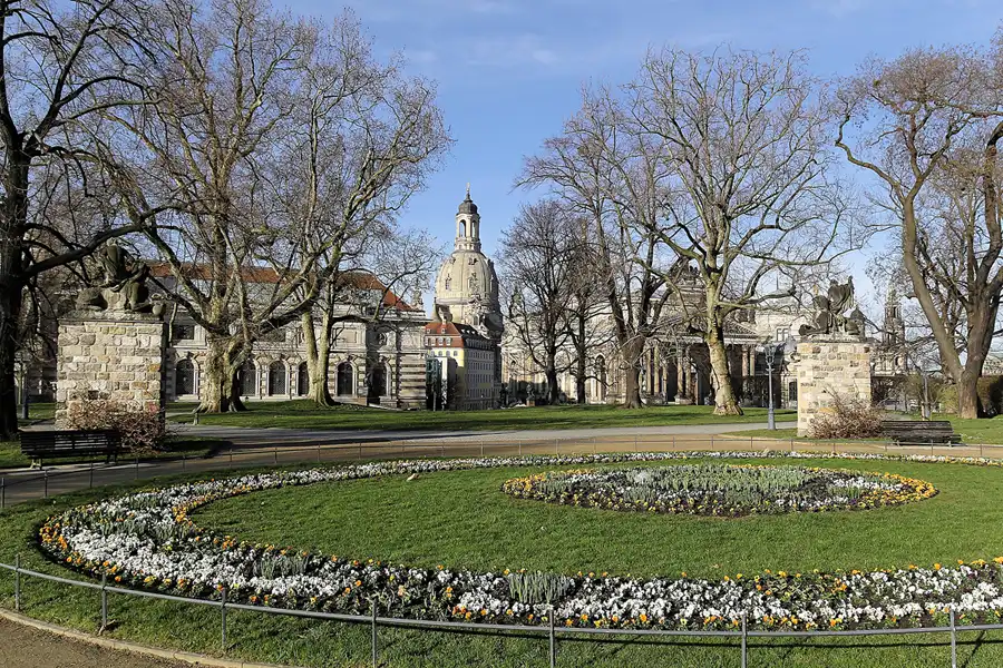 013 | 2016 | Dresden | Brühlscher Garten | © carsten riede fotografie