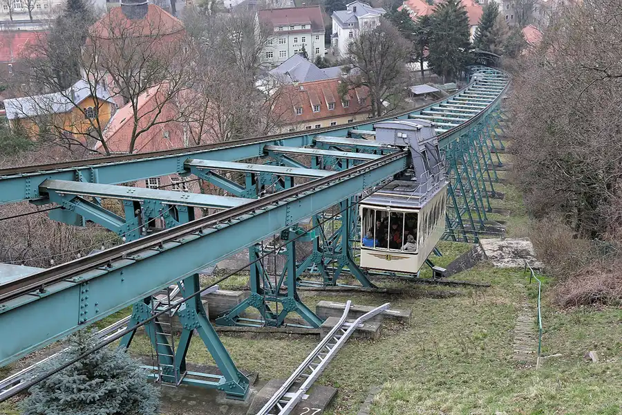 025 | 2016 | Dresden | Die Schwebebahn | © carsten riede fotografie