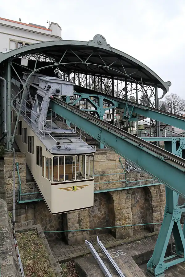 026 | 2016 | Dresden | Die Schwebebahn | © carsten riede fotografie