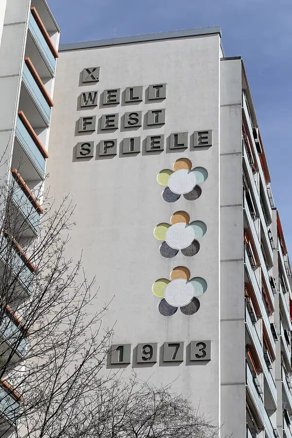 071 | 2016 | Dresden | Elsasser Strasse | © carsten riede fotografie