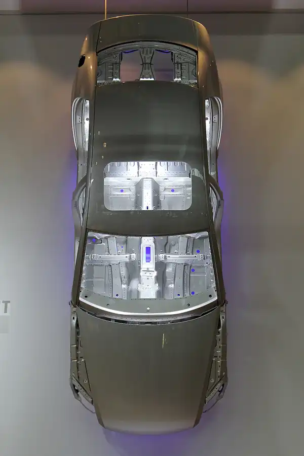 096 | 2016 | Dresden | Gläserne Manufaktur | © carsten riede fotografie