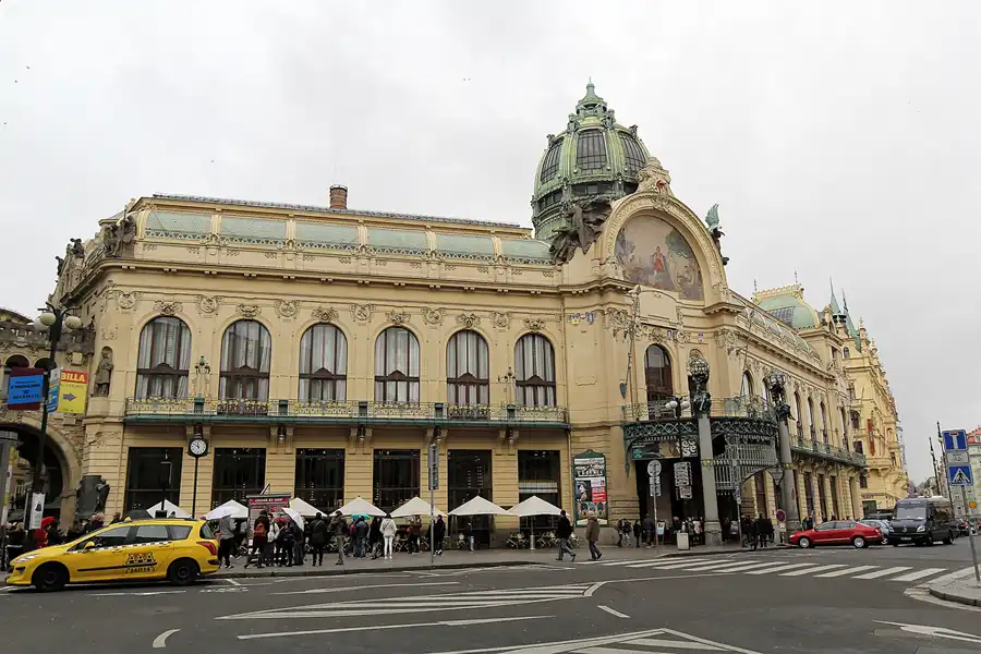 004 | 2016 | Praha | © carsten riede fotografie