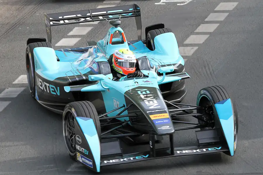 075 | 2016 | Berlin | Nextev TCR FormulaE 001 | Team Nextev TCR | Oliver Turvey | © carsten riede fotografie