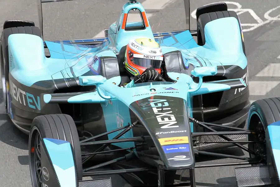 080 | 2016 | Berlin | Nextev TCR FormulaE 001 | Team Nextev TCR | Oliver Turvey | © carsten riede fotografie